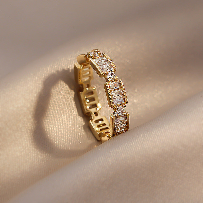 Golden Fashion Chain Ring