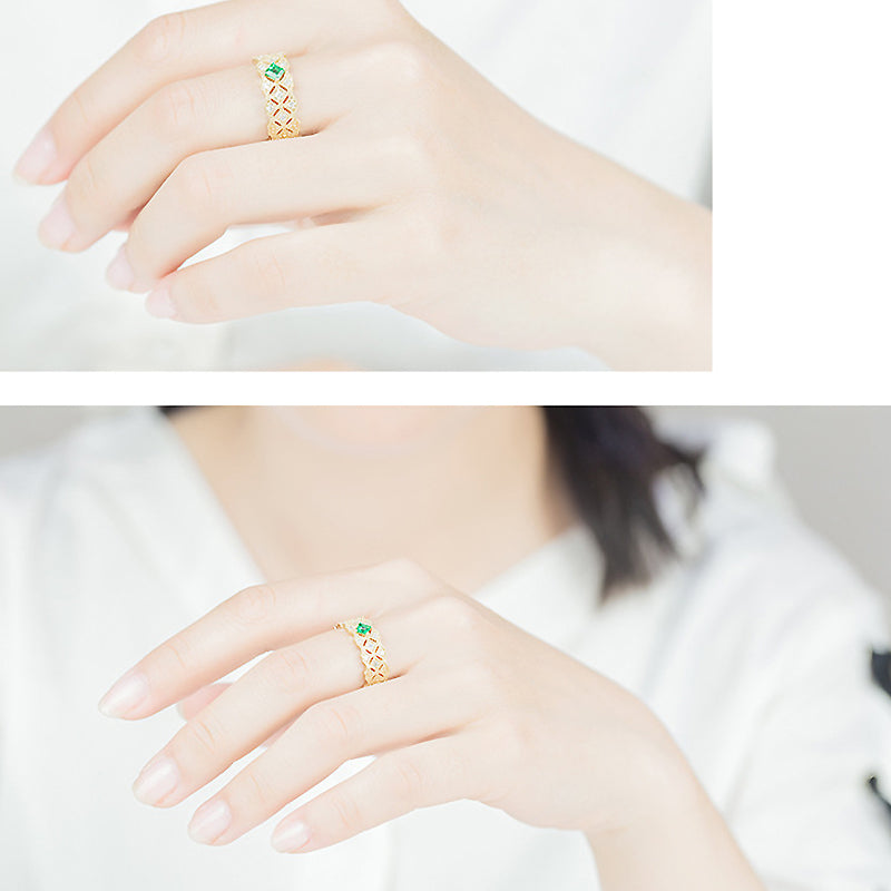 Vintage Court Emerald Ring