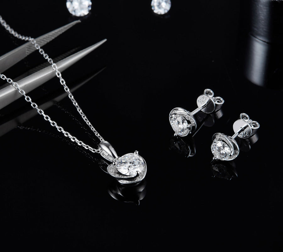 Hearts In Bloom Moissanite Set